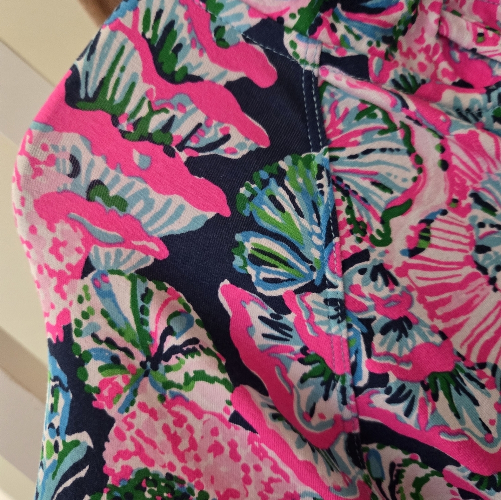 Lilly Pulitzer Cassi Popover. - Picture 4 of 6